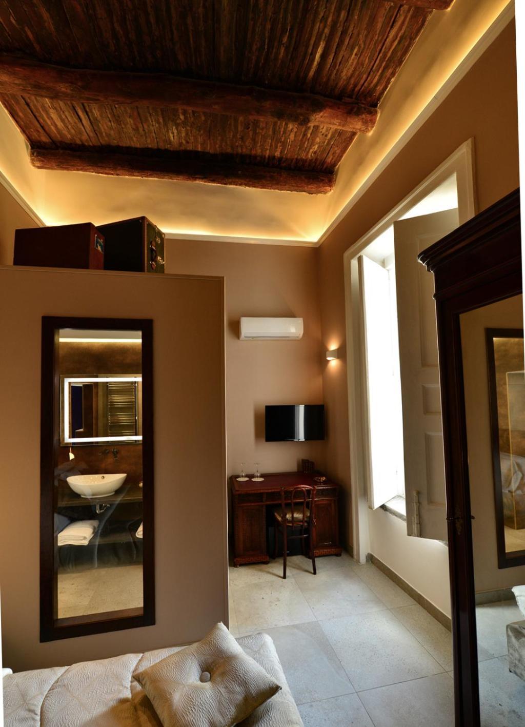 Xenia Neapolis Affittacamere