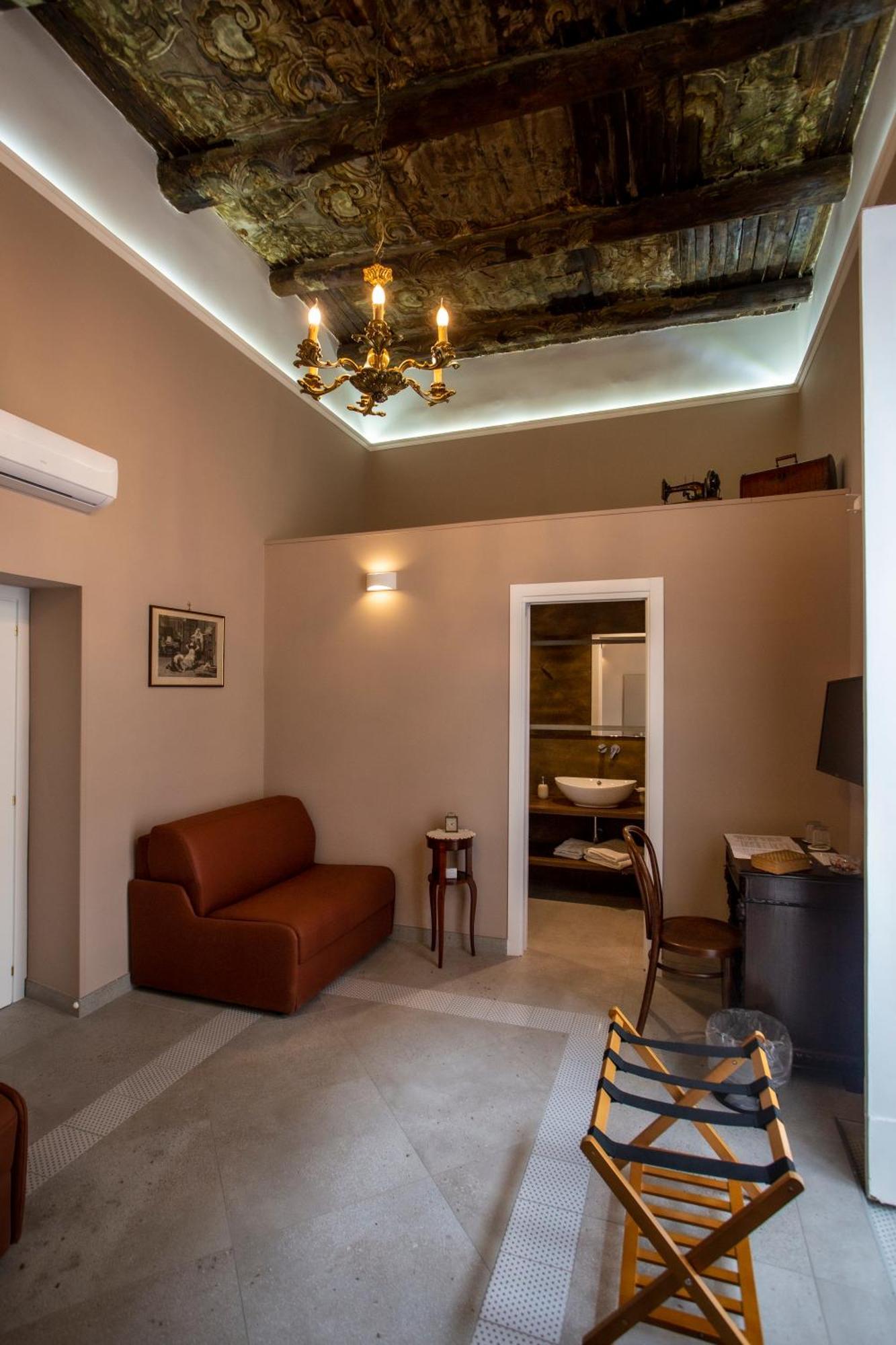 Xenia Neapolis Affittacamere